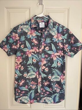 Denim & Flower Ricky Singh  Men’s Short Sl Floral Button Down Small slim fit